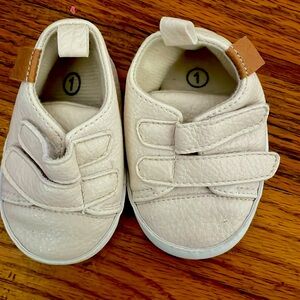 Tan NWOT BABY SHOES SIZE ONE
